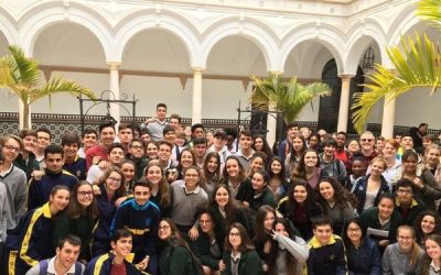 El Liceo recibe a alumnos de la base de Rota