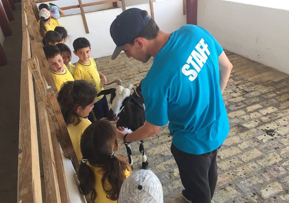 VISITA A LA GRANJA ESCUELA CAMPANO