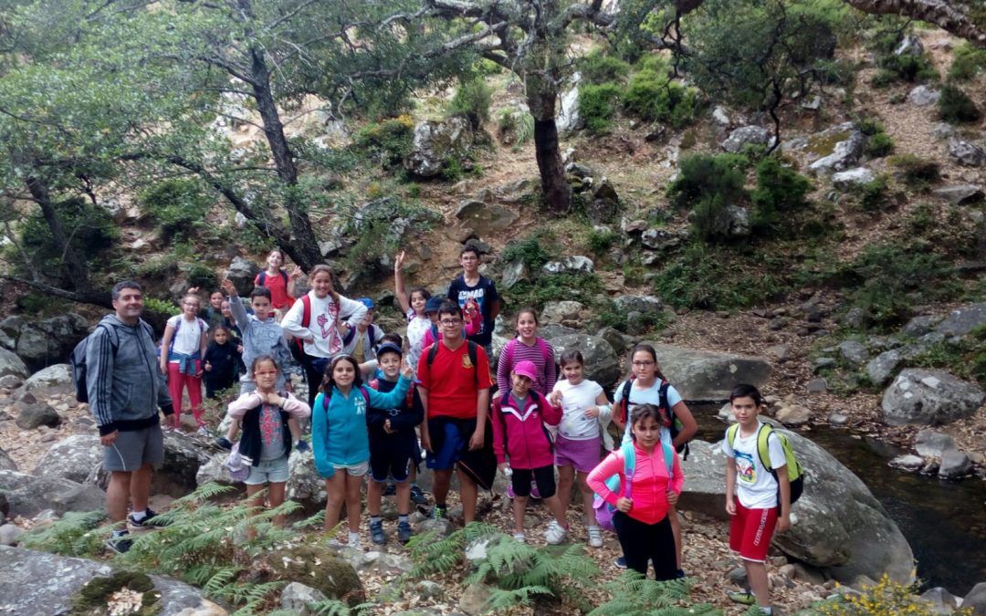 Los coros se van de senderismo