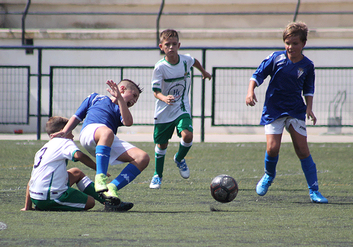 El San Fernando CD ganó en tres de las categorías del trofeo de La Sal y el Liceo completó el círculo