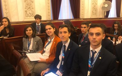 Alumnos de 1° de Bachillerato clasificados para la fase nacional del MEP (Modelo Parlamento Europeo)